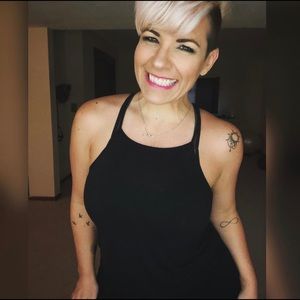 Meet your Posher, Nicole